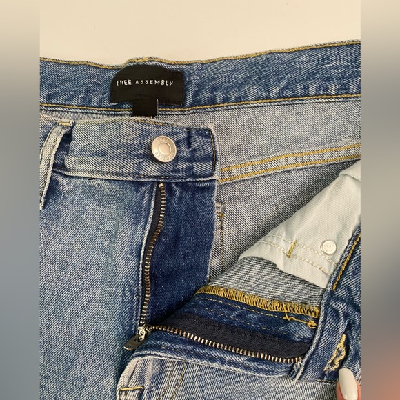 Free Assembly FRAYED PATCHWORK mid rise modern straight men’s size 34x30 - Picture 13 of 16